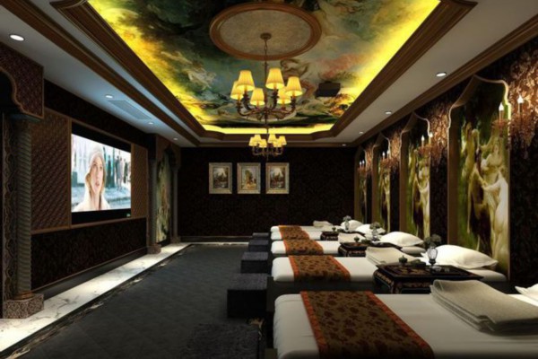 荣泰按摩椅重庆行，健康生活从“坐”开始！